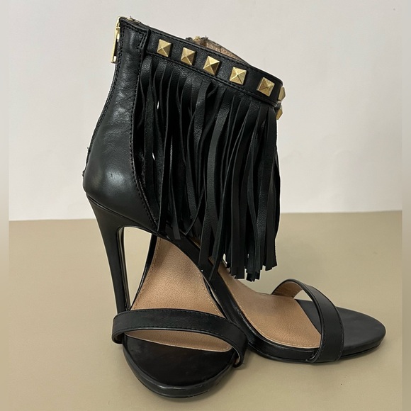 Steve Madden "Sioux" black leather studded fringe ankle strap heel sandals - Picture 2 of 9